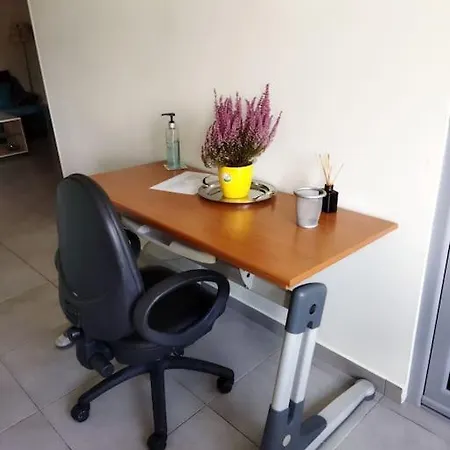 Апартаменты Cozy Near To The Airport Kouvaras
